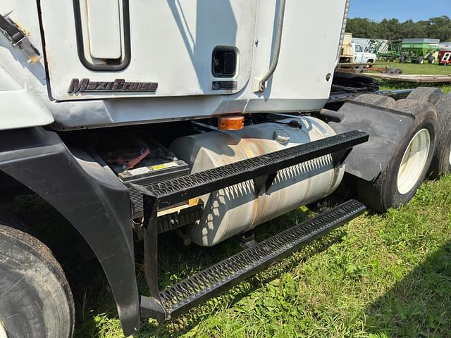 Image of Mack DS600 equipment image 3