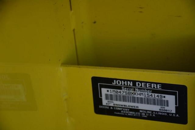 Image of John Deere X750 equipment image 2