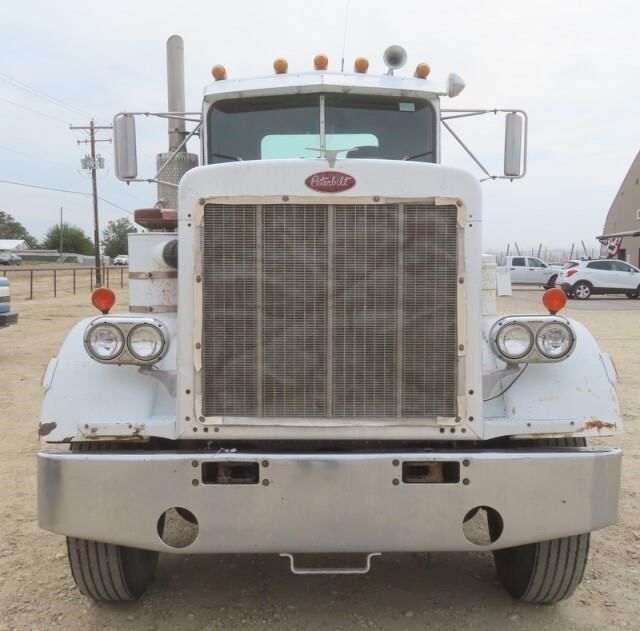 Main image Peterbilt 359