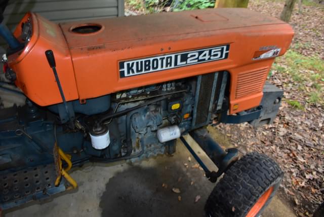 Image of Kubota L245 equipment image 2