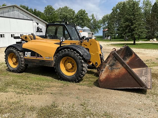 Image of Caterpillar TH220B equipment image 1