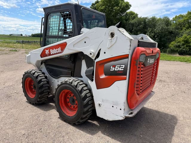 Image of Bobcat S62 equipment image 2