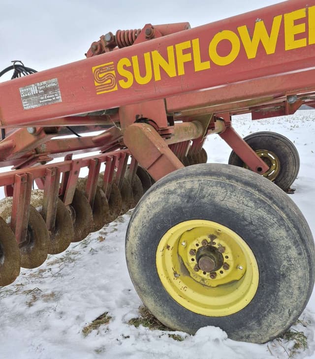 Image of Sunflower 4010 equipment image 3