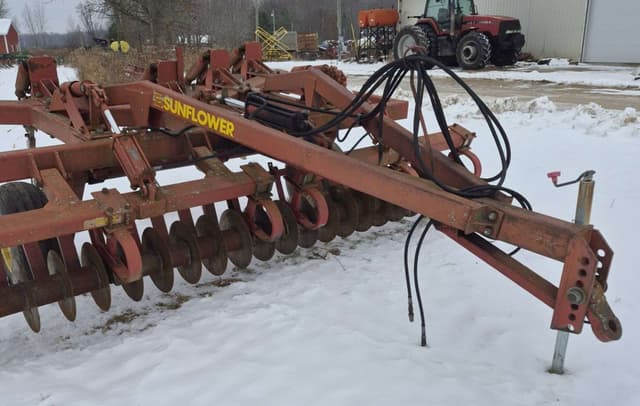 Image of Sunflower 4010 equipment image 1