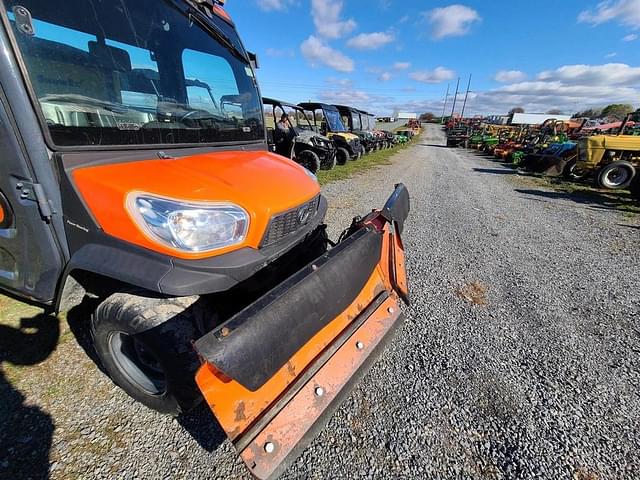 Image of Kubota RTV-X1100C equipment image 3