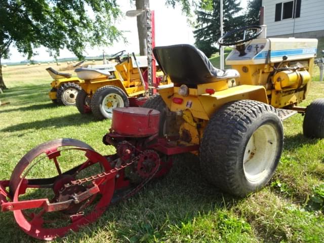 Image of Cub Cadet 124 equipment image 3