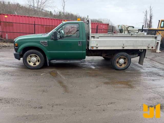Image of Ford F-350 equipment image 1