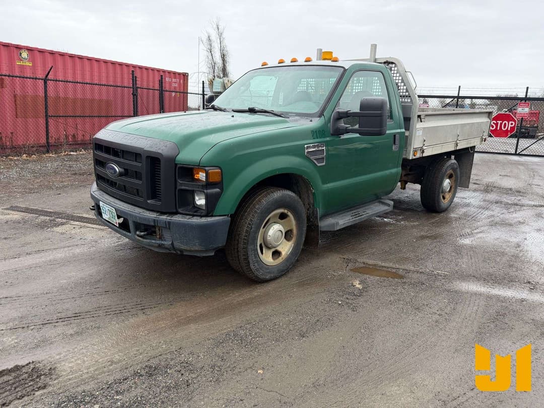 Image of Ford F-350 Primary image