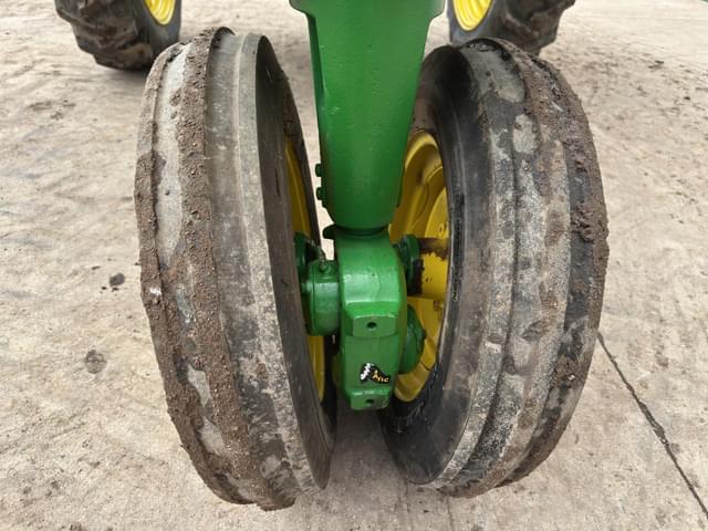 Image of John Deere 520 equipment image 3