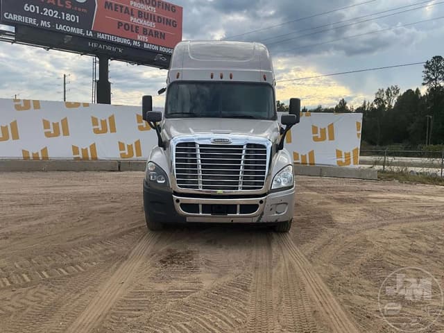 Image of Freightliner Cascadia equipment image 1