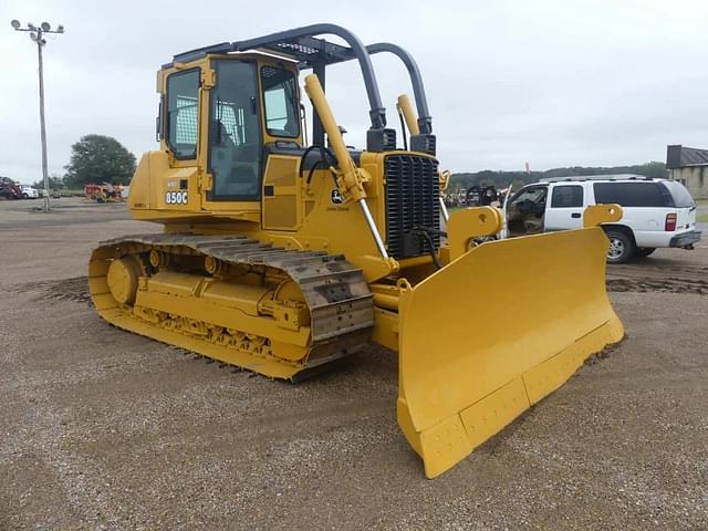 Image of John Deere 850C equipment image 1