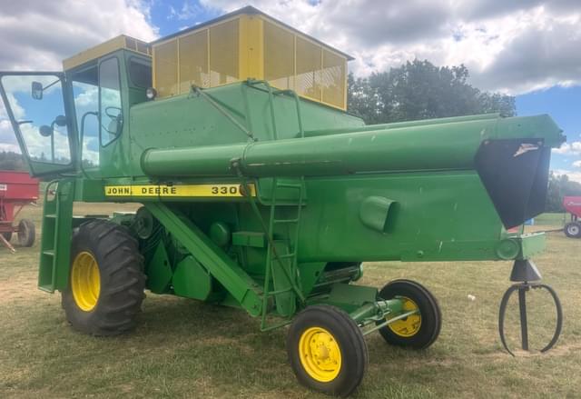 Image of John Deere 3300 equipment image 3