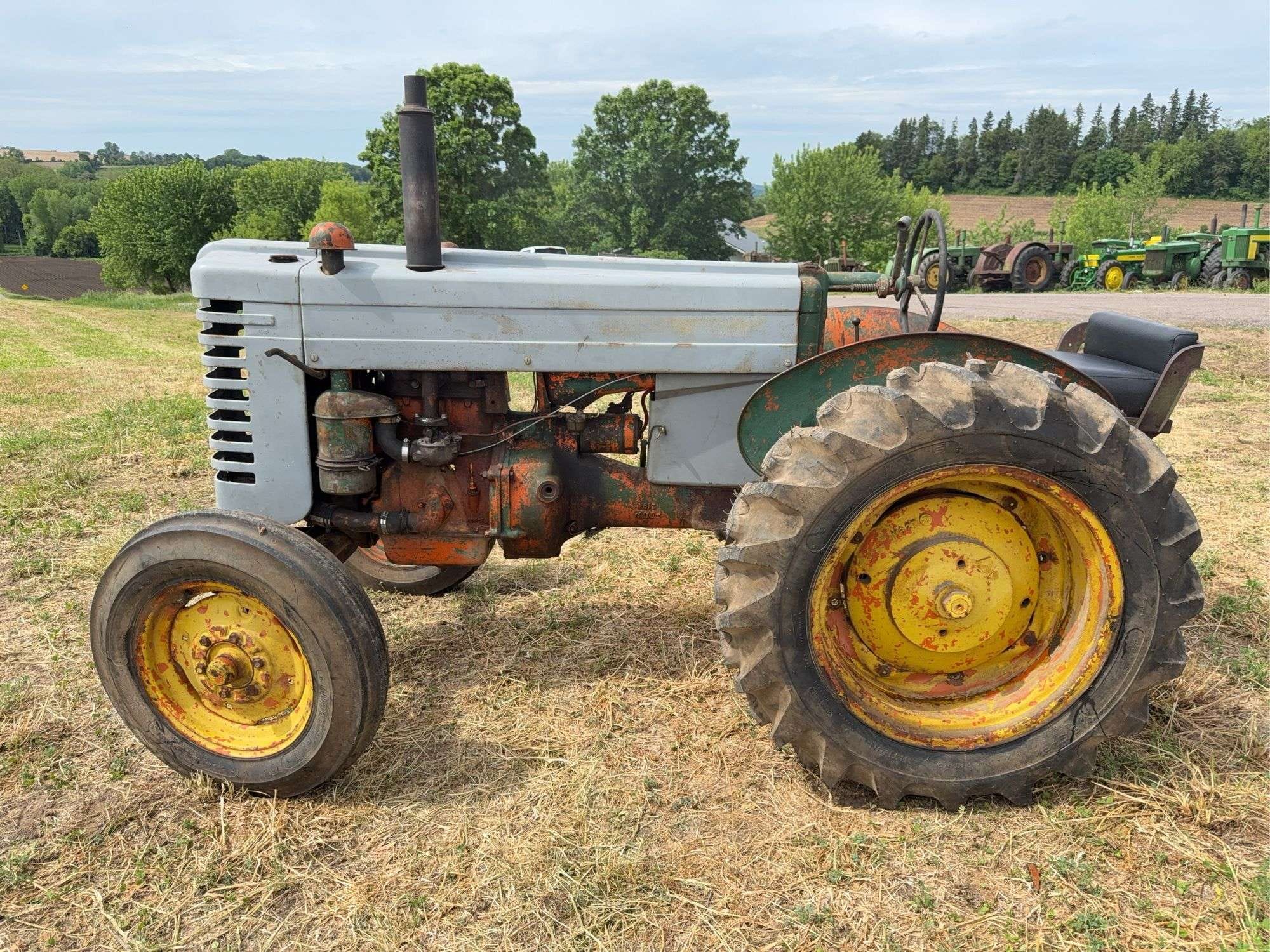 1950 John Deere MI Equipment Image0