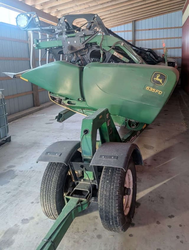 Image of John Deere 635FD equipment image 2