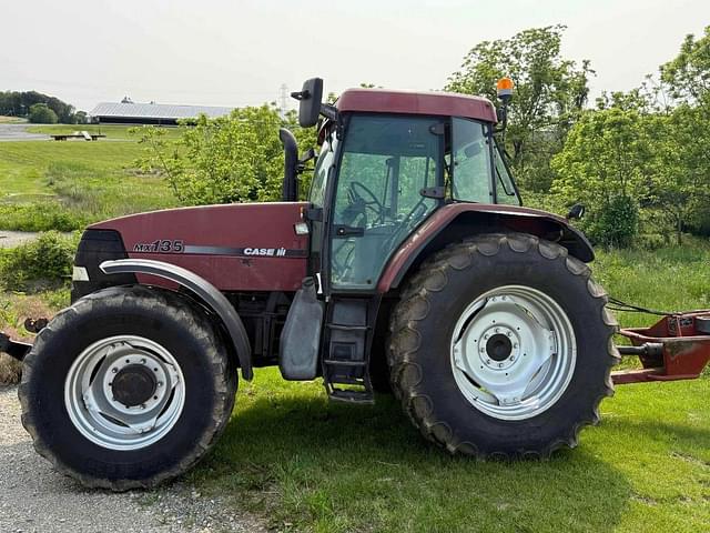 Image of Case IH MX135 equipment image 1