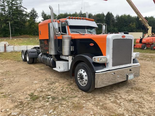Image of Peterbilt 389 equipment image 2
