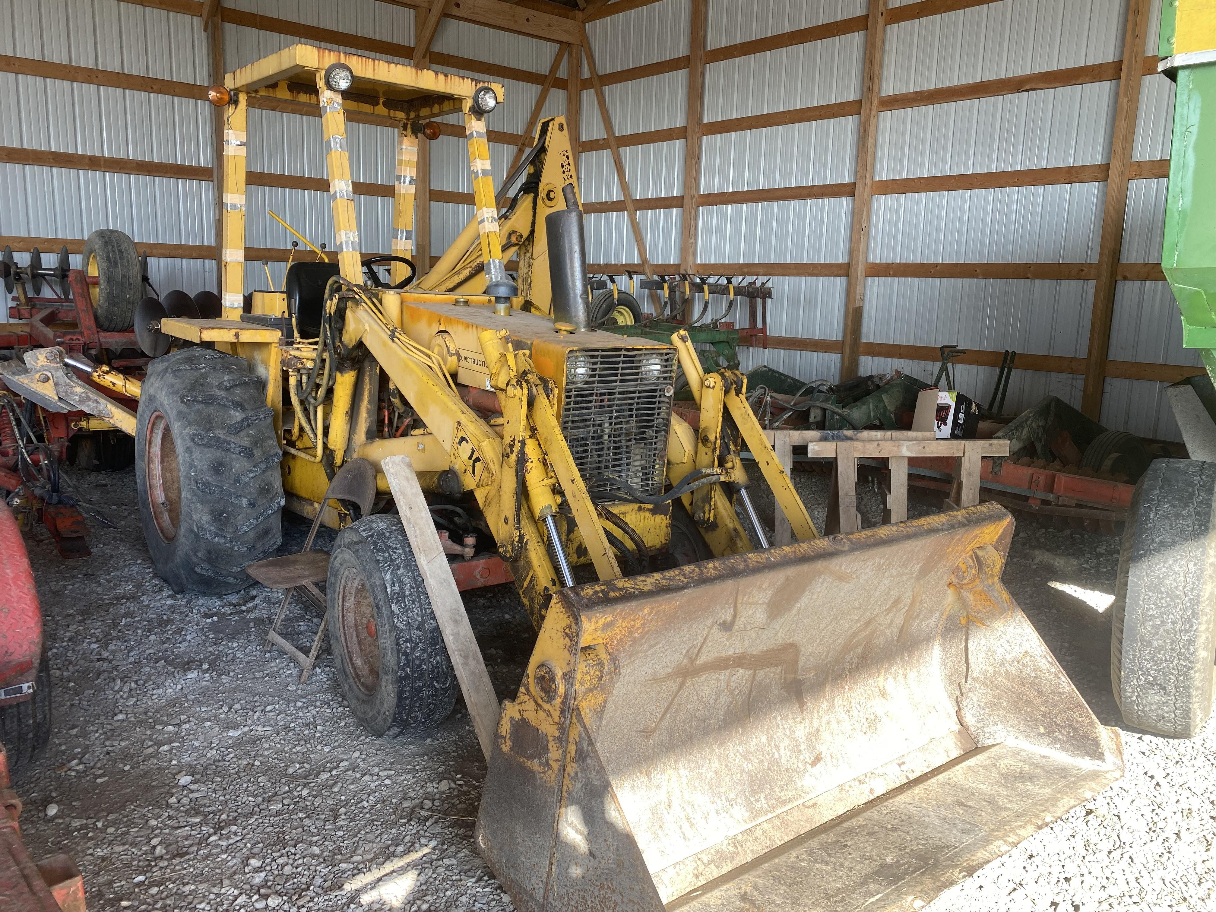 Case 580B Construction Backhoe Loaders For Sale | Tractor Zoom