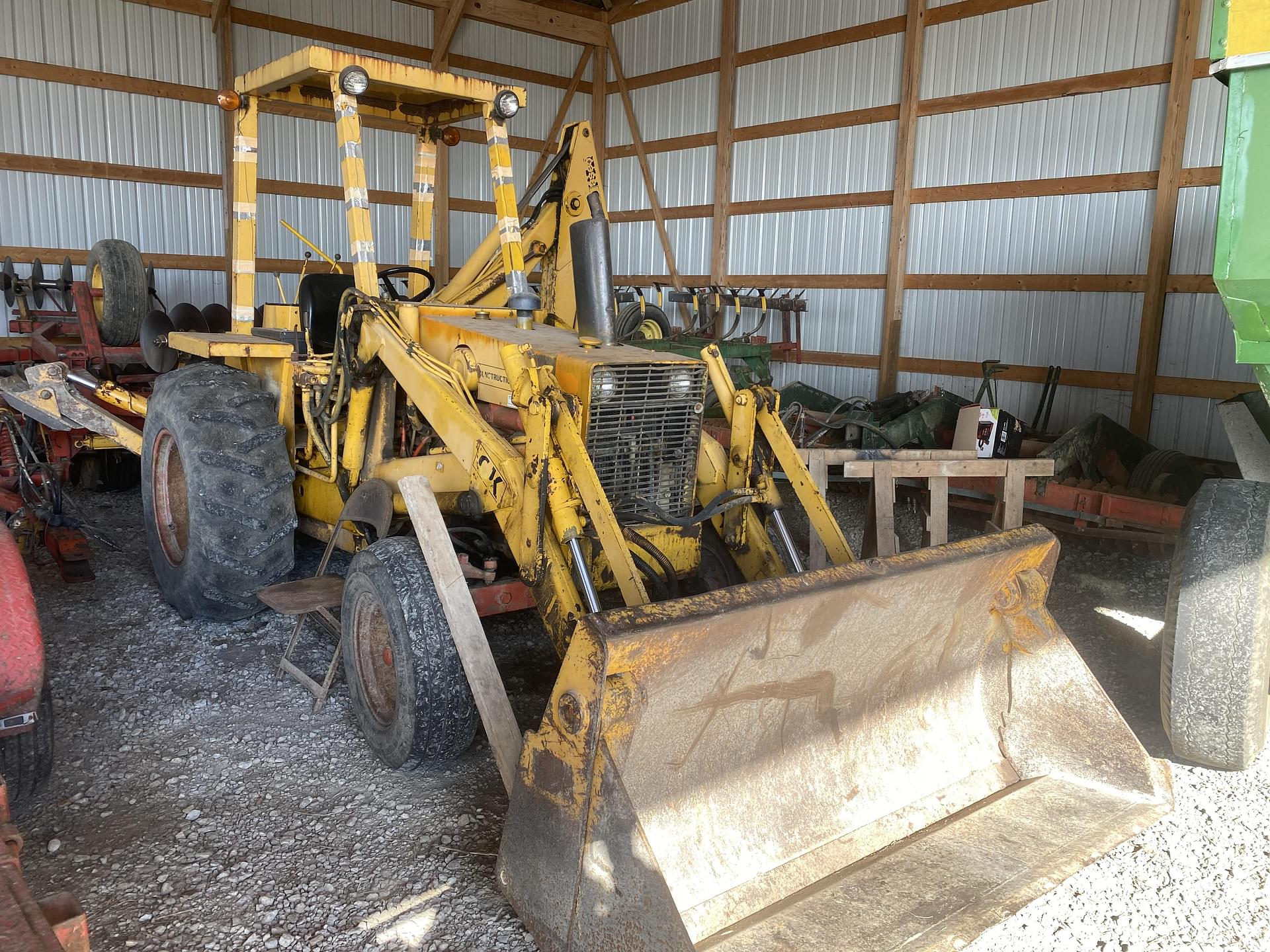 case-580b-construction-backhoe-loaders-for-sale-tractor-zoom