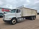2000 Freightliner FL112 Image