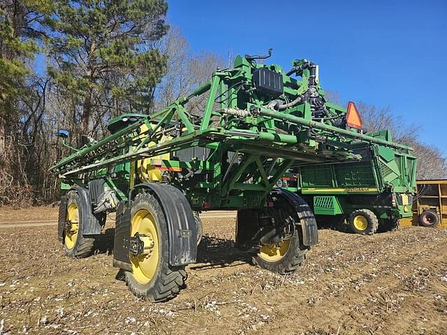 Image of John Deere R4030 equipment image 2