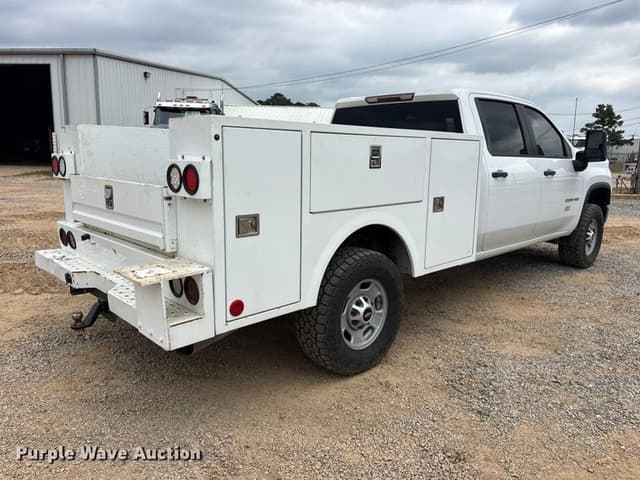 Image of Chevrolet Silverado equipment image 4
