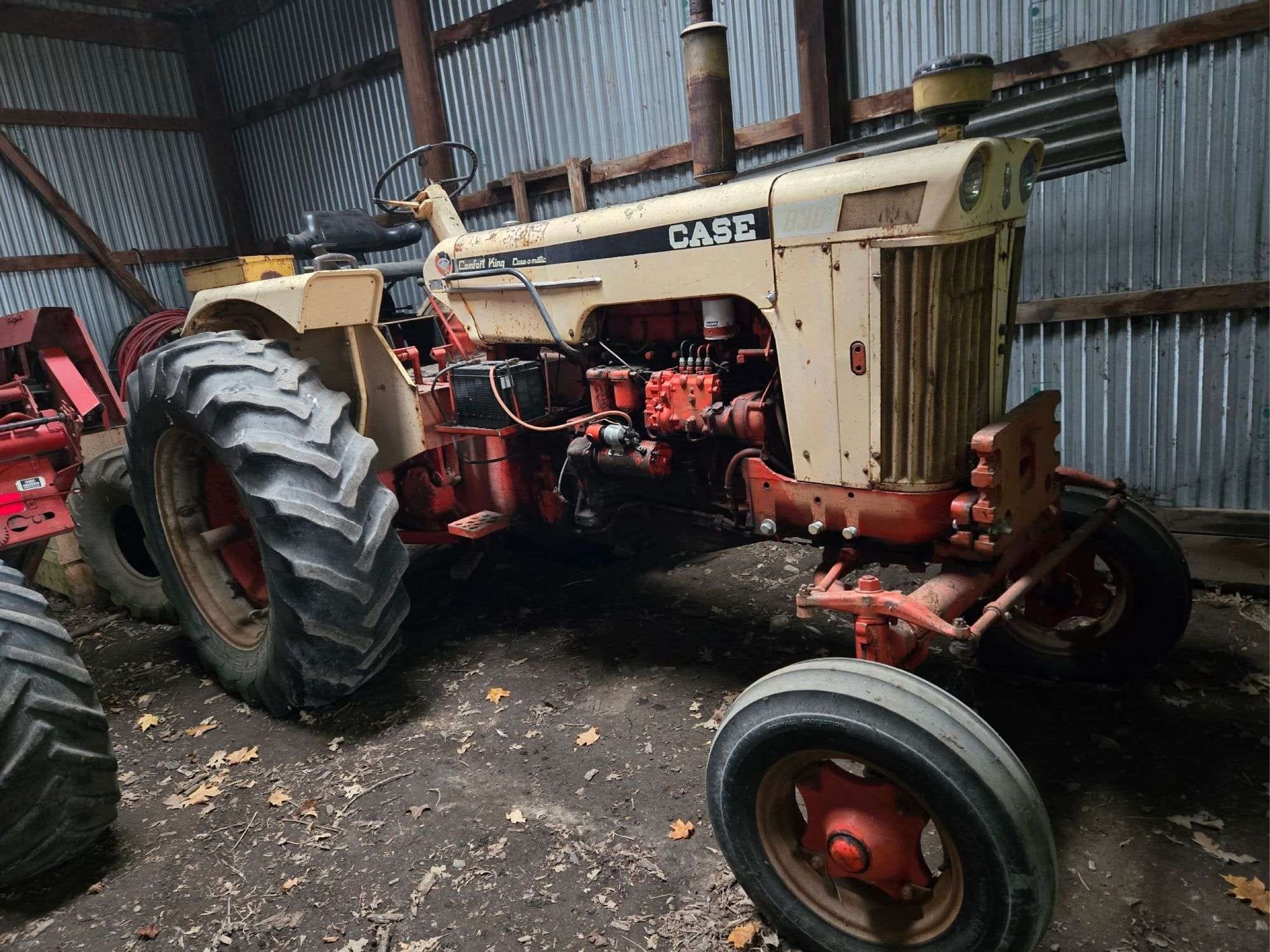 J.I. Case 830 Equipment Image0