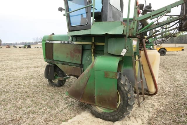 Image of John Deere 6000 equipment image 2