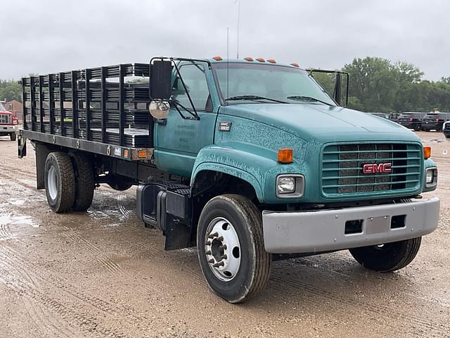 Image of GMC C6500 equipment image 2