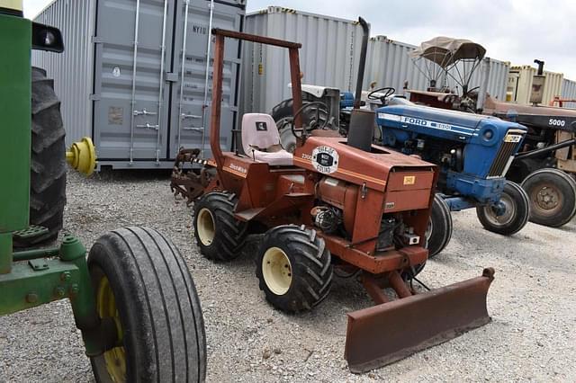 Image of Ditch Witch 2300 equipment image 1