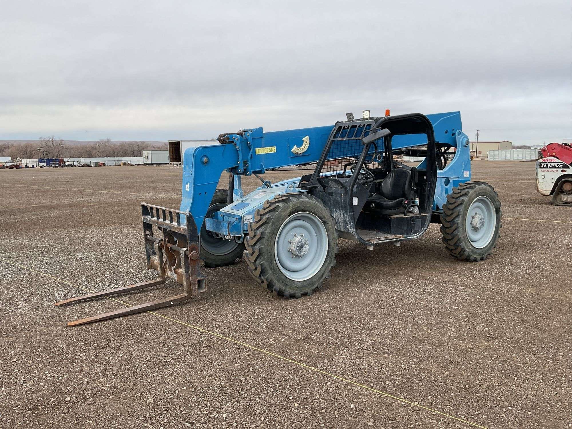 2017 Genie GTH-636 Equipment Image0