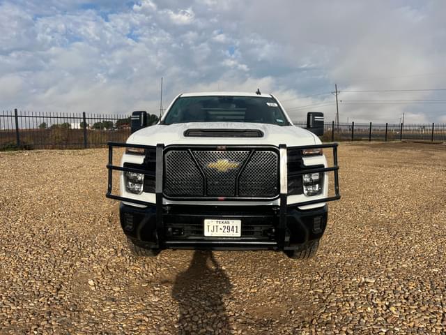 Image of Chevrolet 3500HD equipment image 1