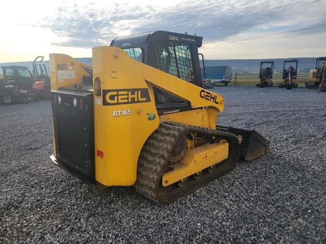 Image of Gehl RT165 equipment image 4