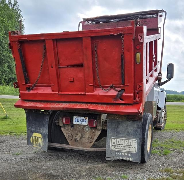 Image of GMC 7500 equipment image 3