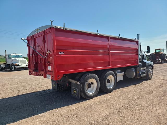 Image of Kenworth T600 equipment image 2