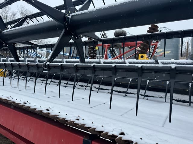 Image of New Holland 880CF equipment image 3