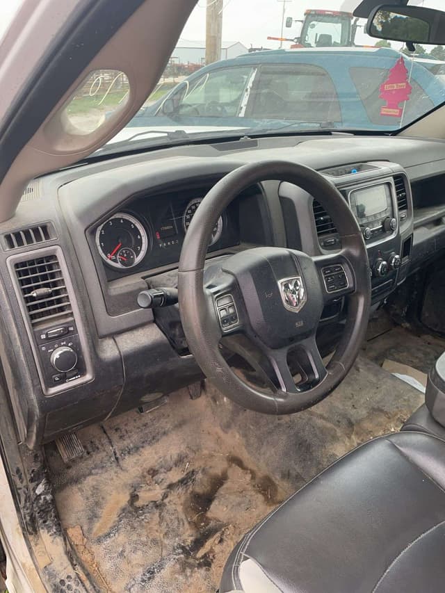 Image of Dodge Ram 1500 equipment image 4