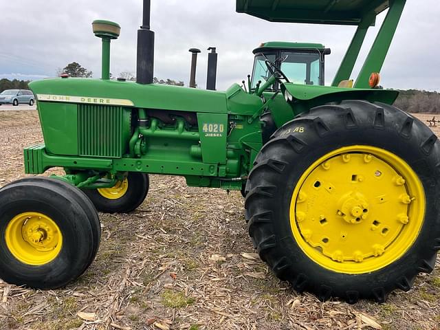 Image of John Deere 4010 equipment image 1