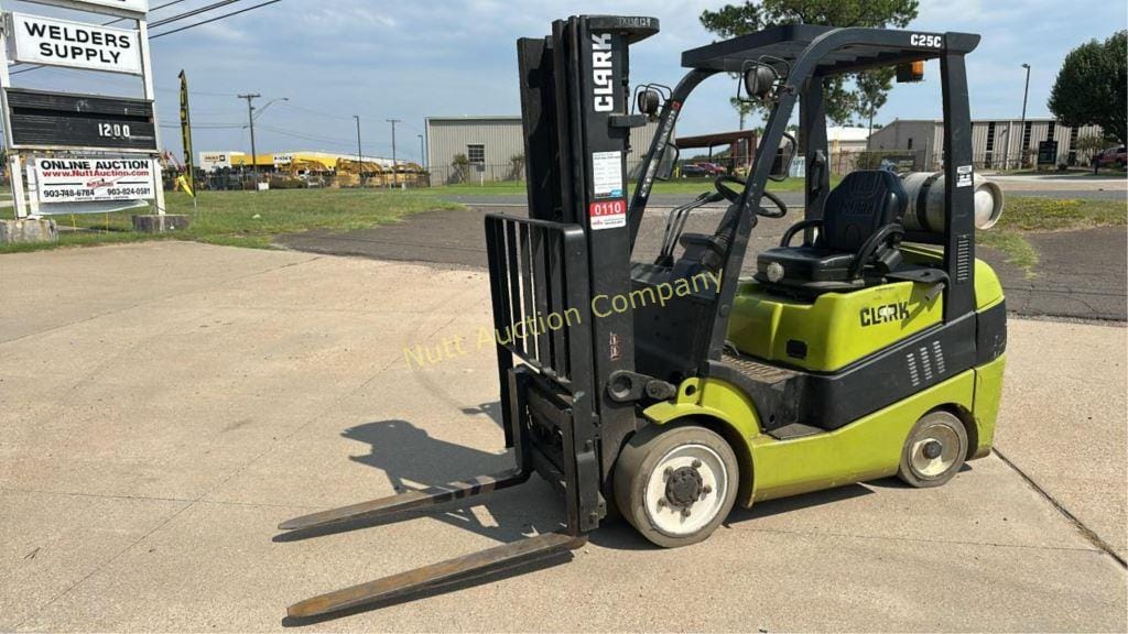 Clark C25CL Equipment Image0