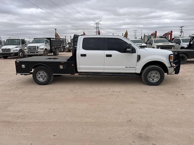 Image of Ford F-250 equipment image 3