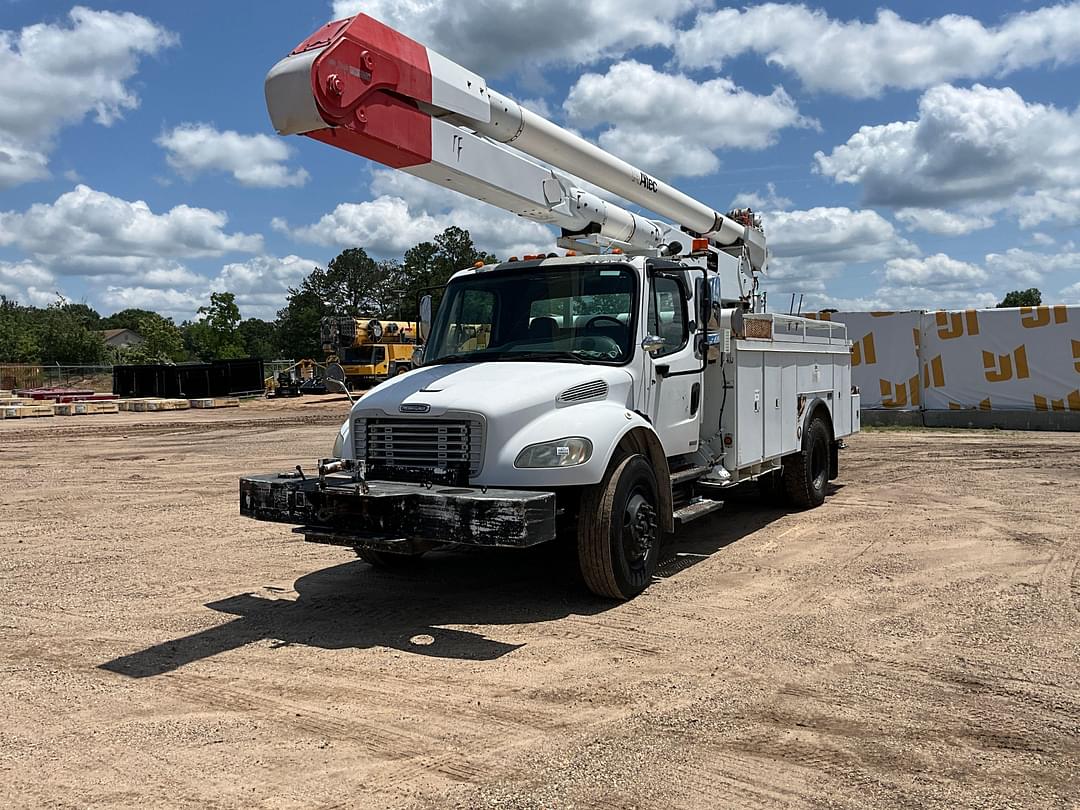 Image of Freightliner M2 Primary image