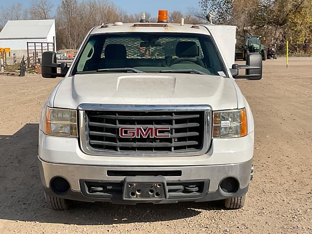 Image of GMC 3500HD equipment image 1