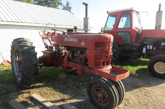 Image of Farmall M equipment image 3