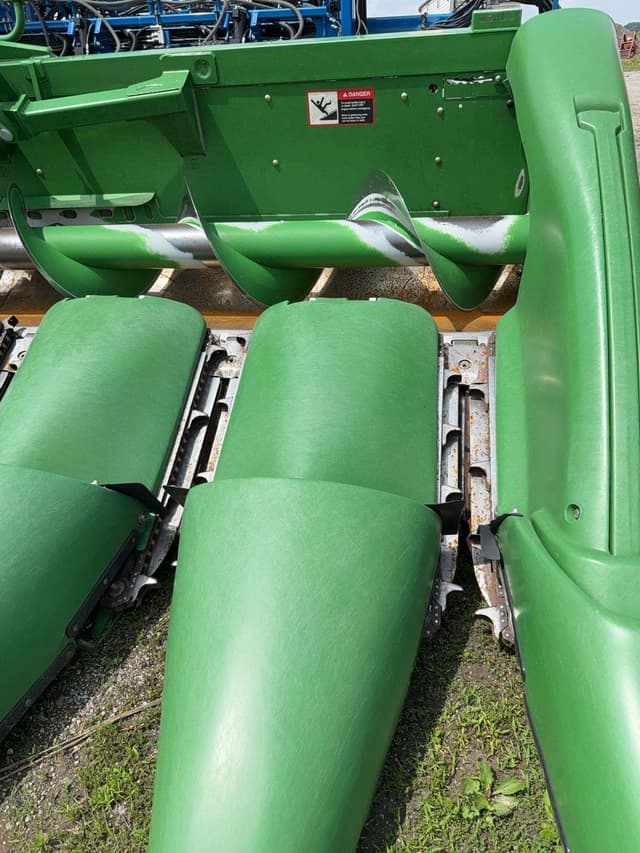 Image of John Deere 712FC equipment image 1