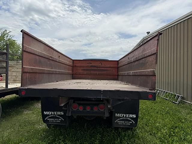 Image of GMC C7500 equipment image 4