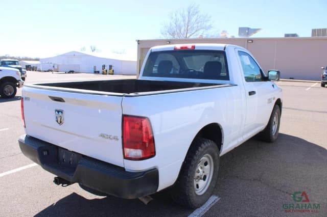 Image of Dodge Ram 1500 equipment image 2