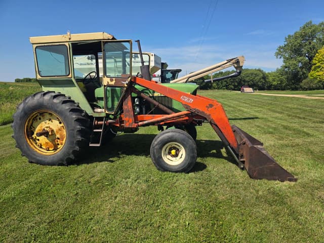 Image of John Deere 4020 equipment image 4