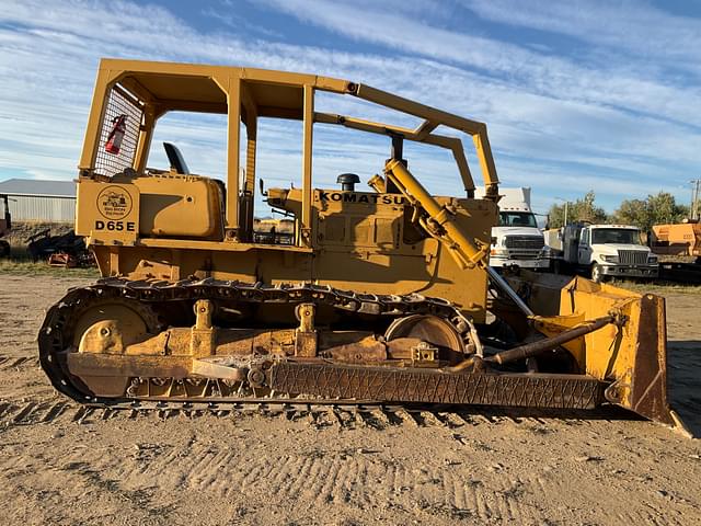 Image of Komatsu D65E equipment image 3