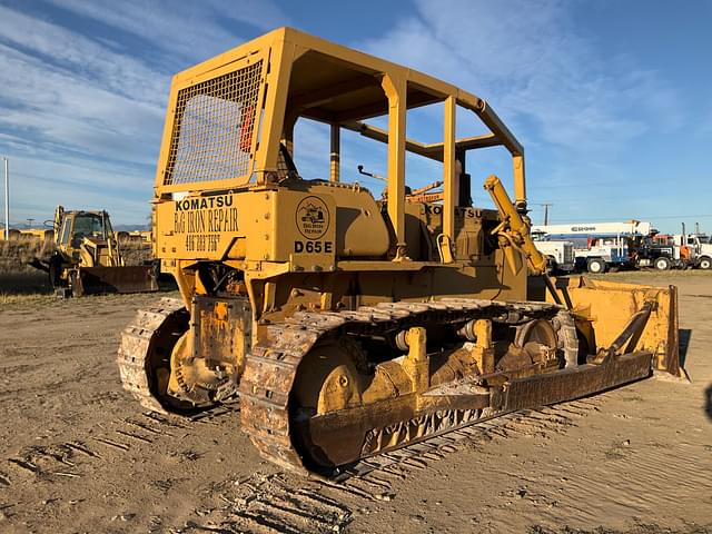 Image of Komatsu D65E equipment image 4