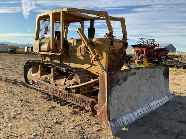 Image of Komatsu D65E equipment image 2