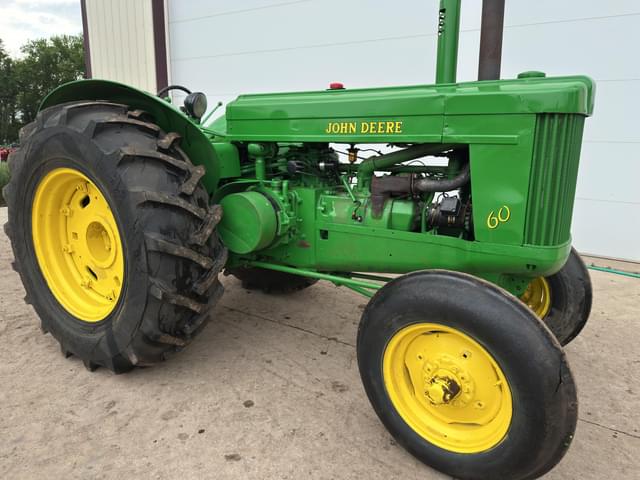 Image of John Deere 60 equipment image 1